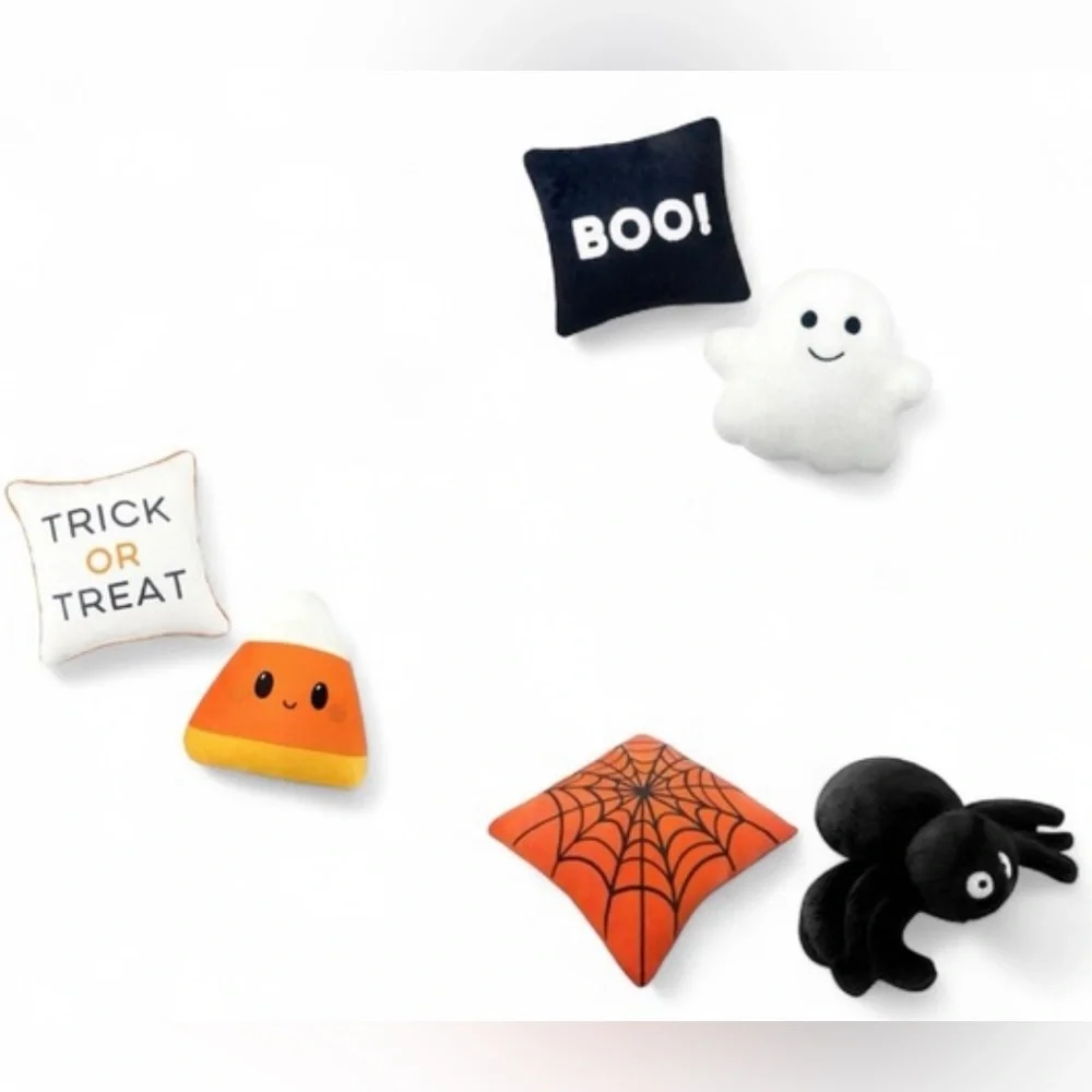 NEW!! Bullseye Playground Mini Decorative Halloween Pillows (6 Piece Set)- NWT